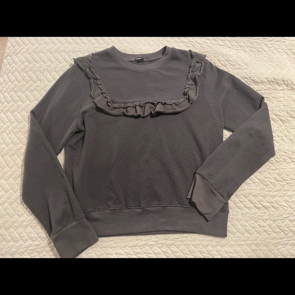 Monrow Ruffle Sweatshirt - Picture 2 of 4